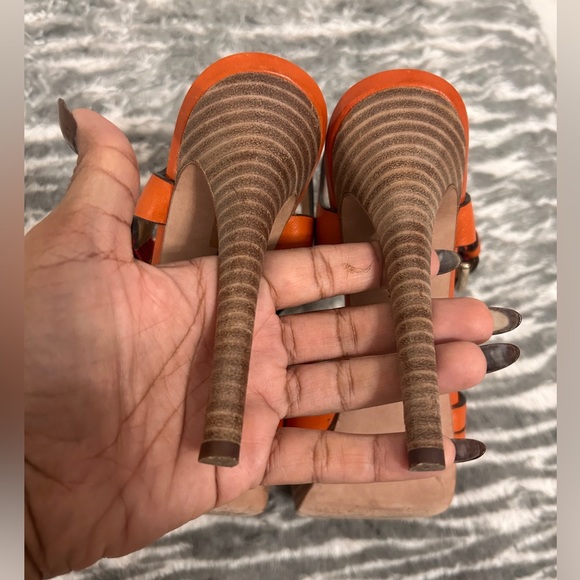 Coach heels leather size 7.5 papaya color open toe - Picture 12 of 13